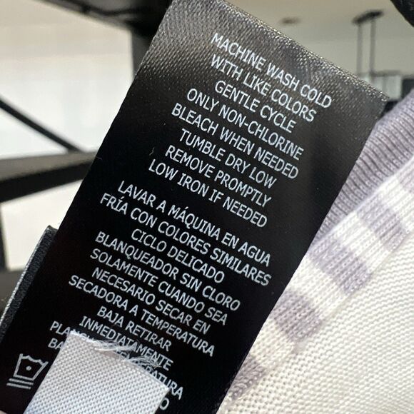 Disney Women’s Medium Pajama Top Gray Stars Mickey Mouse Long Sleeve Pullover - Picture 6 of 6